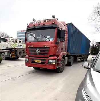 金鋒鋸業(yè)帶鋸床、帶鋸條持續(xù)發(fā)貨中