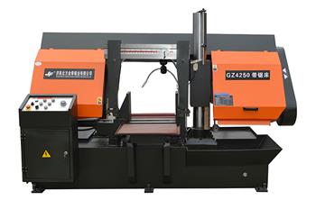 通過“聽聲看屑”，判斷金屬鋸床進給壓力